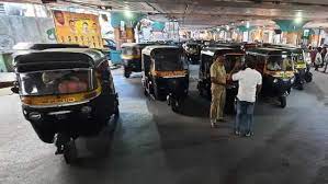 தனியார் பைக் டாக்சிக்கு எதிர்ப்பு ; ஆட்டோ டிரைவர்கள் ஆர்ப்பாட்டம் தனியார் பைக் டாக்சிக்கு எதிர்ப்பு ; ஆட்டோ டிரைவர்கள் ஆர்ப்பாட்டம்