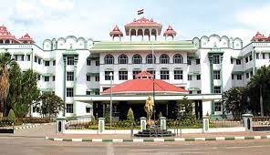 கொரோனா: வீடியோ கான்பரன்சிங் முறையில் வழக்குகள் விசாரணை- சென்னை உயர் நீதிமன்றம் பதிவுத்துறை அறிவிப்பு கொரோனா: வீடியோ கான்பரன்சிங் முறையில் வழக்குகள் விசாரணை- சென்னை உயர் நீதிமன்றம் பதிவுத்துறை அறிவிப்பு