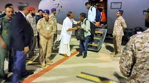 சூடானில் சிக்கி தவிக்கும் தமிழர்களை மீட்க தீவிர முயற்சி ; தகவல்களை பெற உதவி எண்கள் அறிவித்தது தமிழக அரசு சூடானில் சிக்கி தவிக்கும் தமிழர்களை மீட்க தீவிர முயற்சி ; தகவல்களை பெற உதவி எண்கள் அறிவித்தது தமிழக அரசு