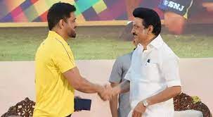 5வது ஐபிஎல் கோப்பையை வென்ற சிஎஸ்கேயின் மஞ்சள் படைக்கு வாழ்த்துக்கள் – முதலமைச்சர் மு.க.ஸ்டாலின் பாராட்டு 5வது ஐபிஎல் கோப்பையை வென்ற சிஎஸ்கேயின் மஞ்சள் படைக்கு வாழ்த்துக்கள் – முதலமைச்சர் மு.க.ஸ்டாலின் பாராட்டு