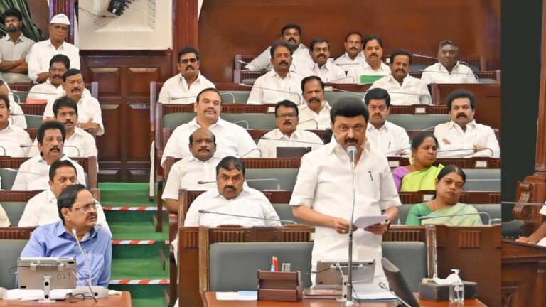 டங்ஸ்டன் விவகாரம் : மக்களவையில் விவாதிக்கக் திமுக, காங்கிரஸ் ஒத்திவைப்பு நோட்டீஸ் டங்ஸ்டன் விவகாரம் : மக்களவையில் விவாதிக்கக் திமுக, காங்கிரஸ் ஒத்திவைப்பு நோட்டீஸ்